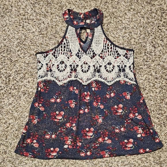 Rewind Brand Womens Size XS Halter Floral Top With Lace Accent - Picture 1 of 6